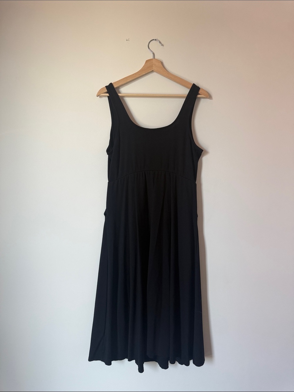 Torrid Black Midi Dress With Pockets - Picture 3 of 3